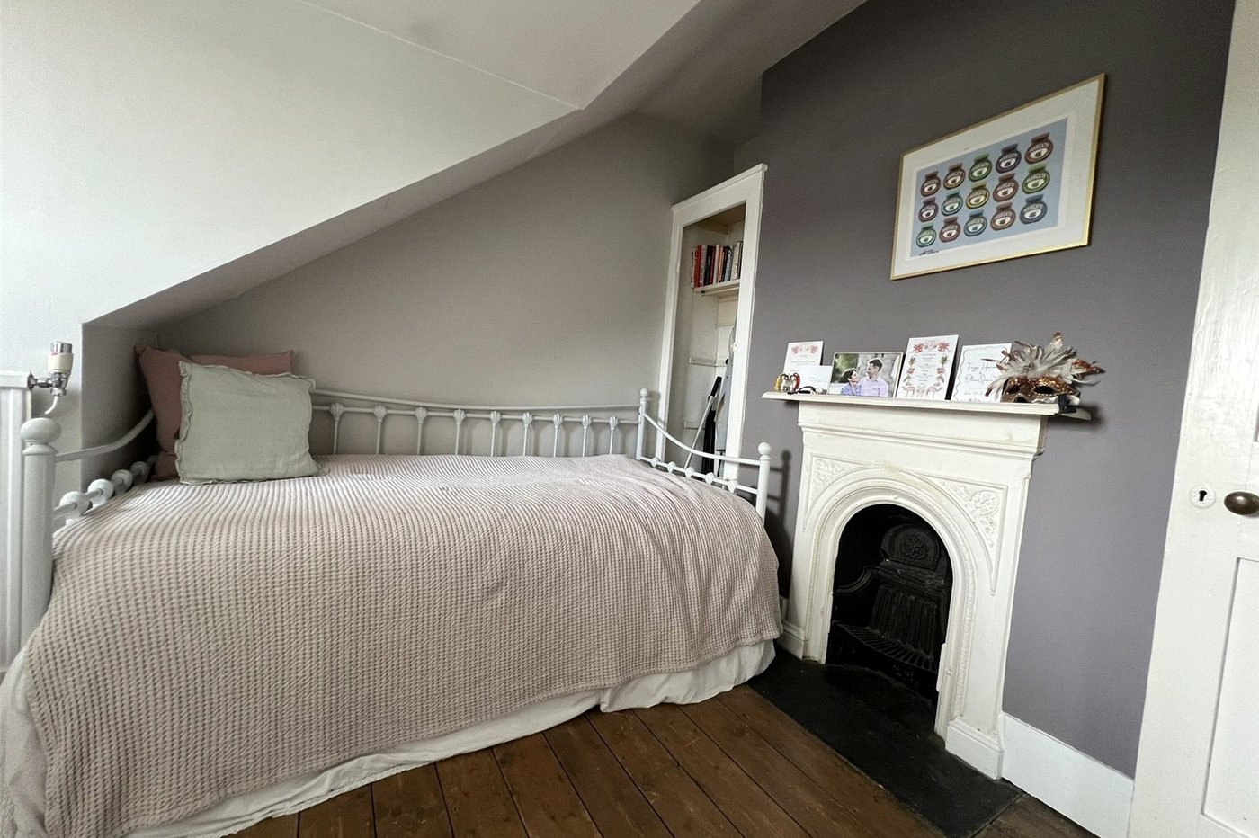 5 bedroom house for sale in Rochester | Robinson Michael & Jackson