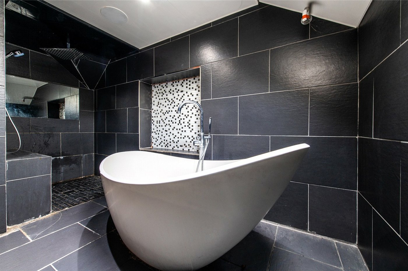 5 bedroom house for sale in Rochester | Robinson Michael & Jackson