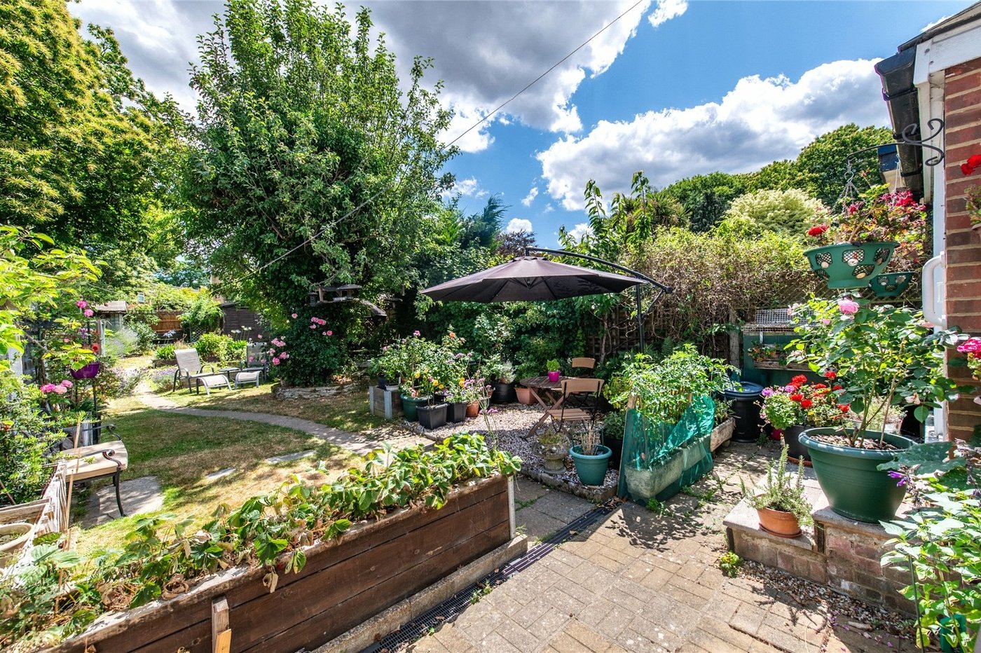 4 bedroom bungalow for sale in Wigmore | Robinson Michael & Jackson