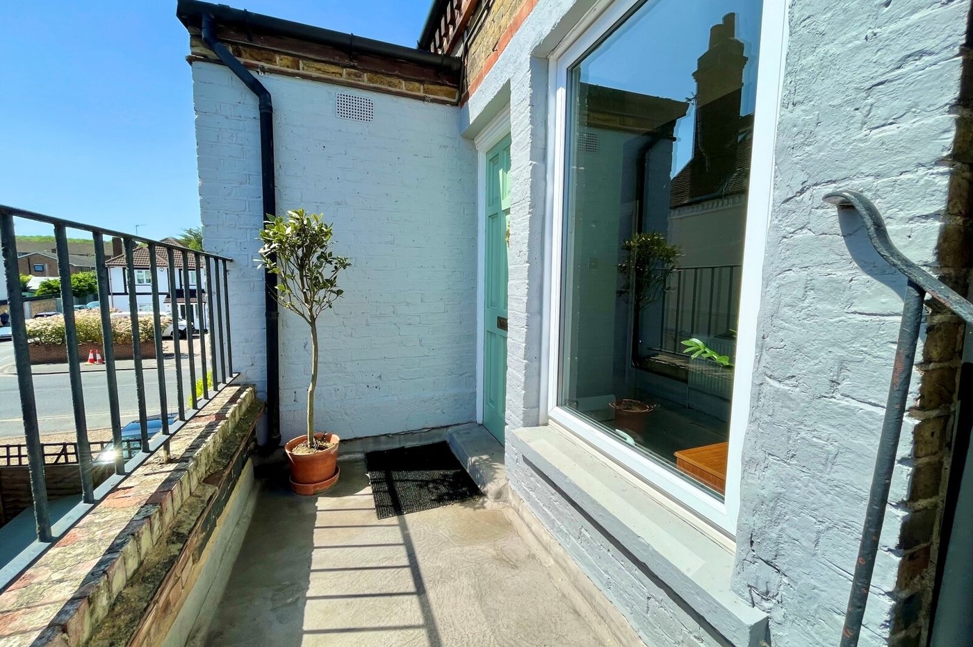 2 bedroom property for sale in Sidcup | Robinson Jackson