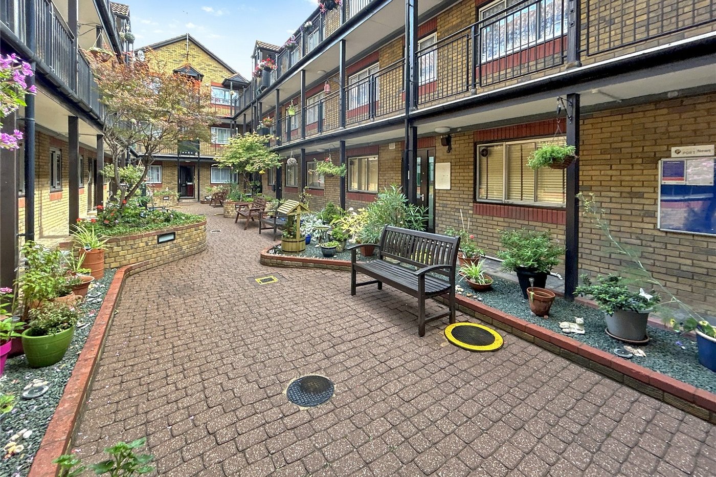 2 bedroom property for sale in Sidcup | Robinson Jackson