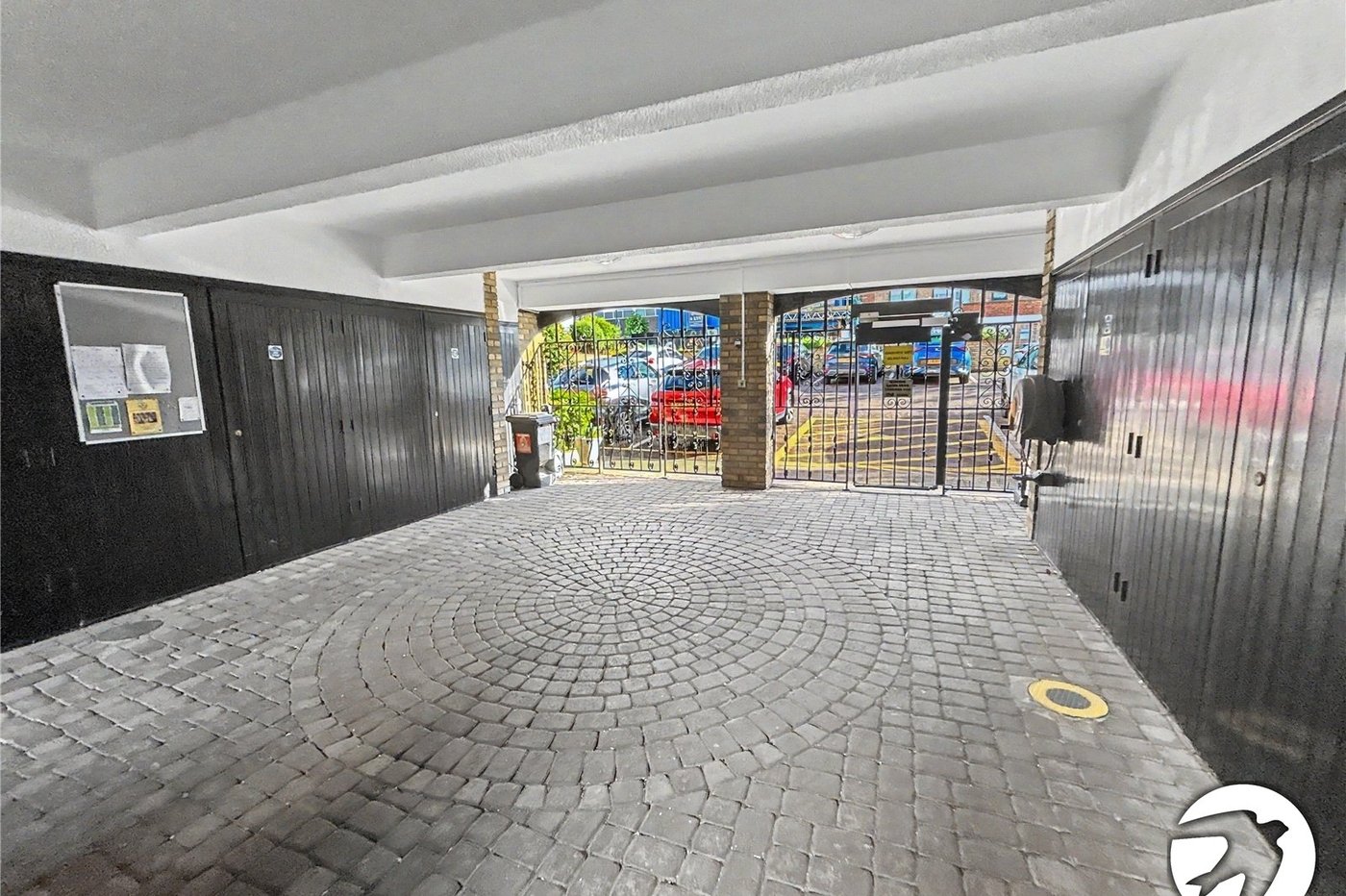 2 bedroom property for sale in Sidcup | Robinson Jackson