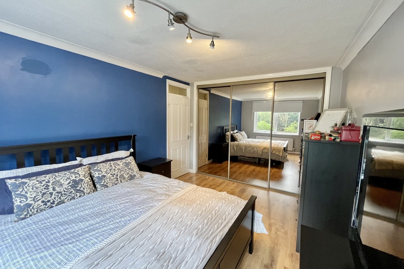 2 bedroom property for sale in Sidcup | Robinson Jackson