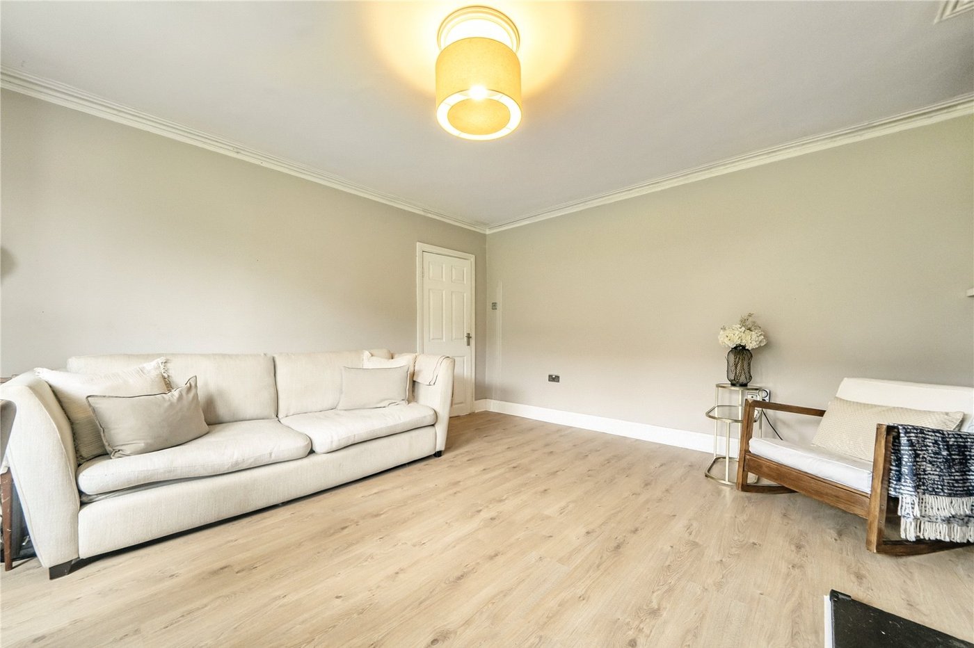 2 bedroom property for sale in Oakfield Road | Robinson Jackson