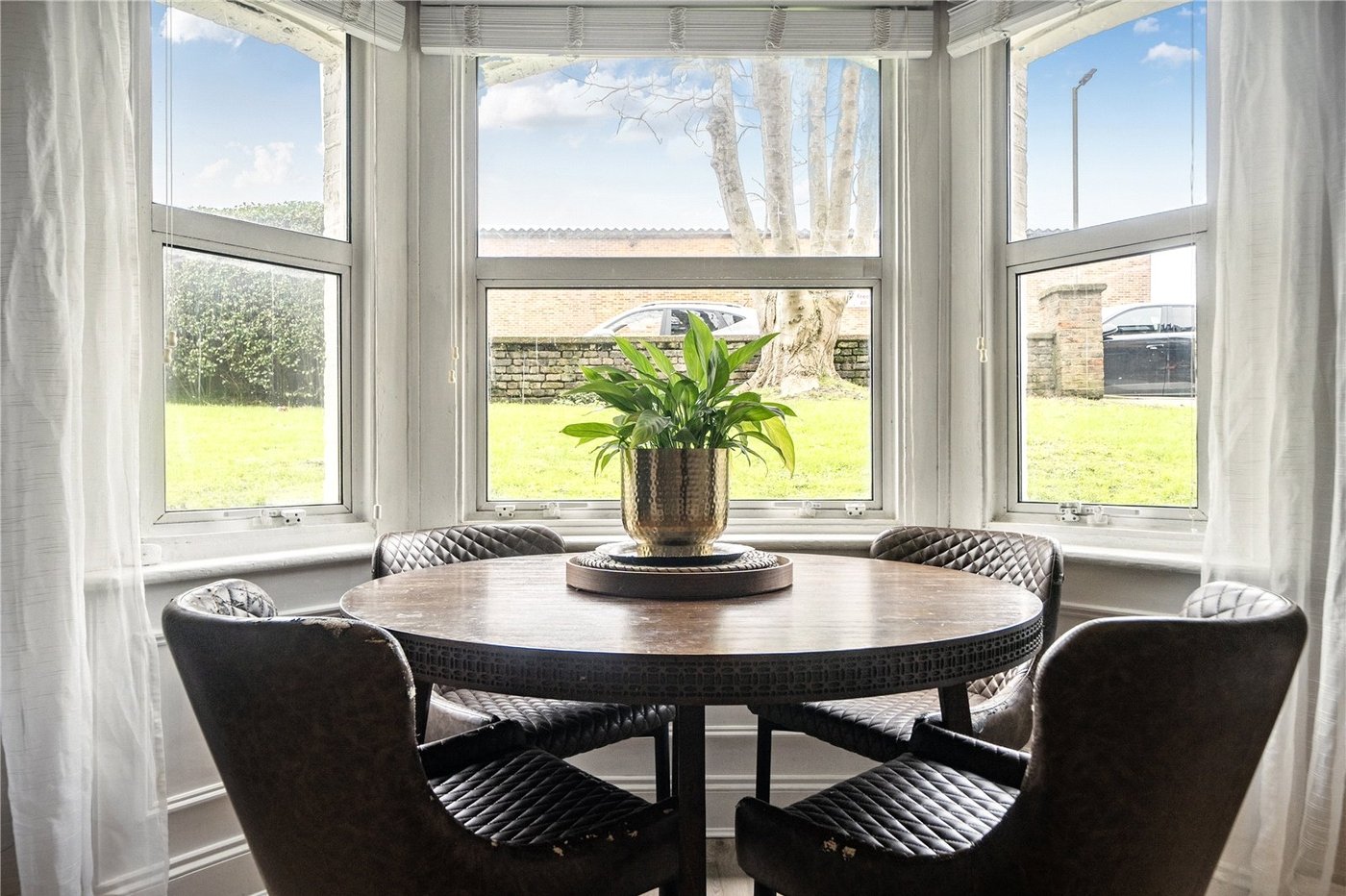 2 bedroom property for sale in Oakfield Road | Robinson Jackson