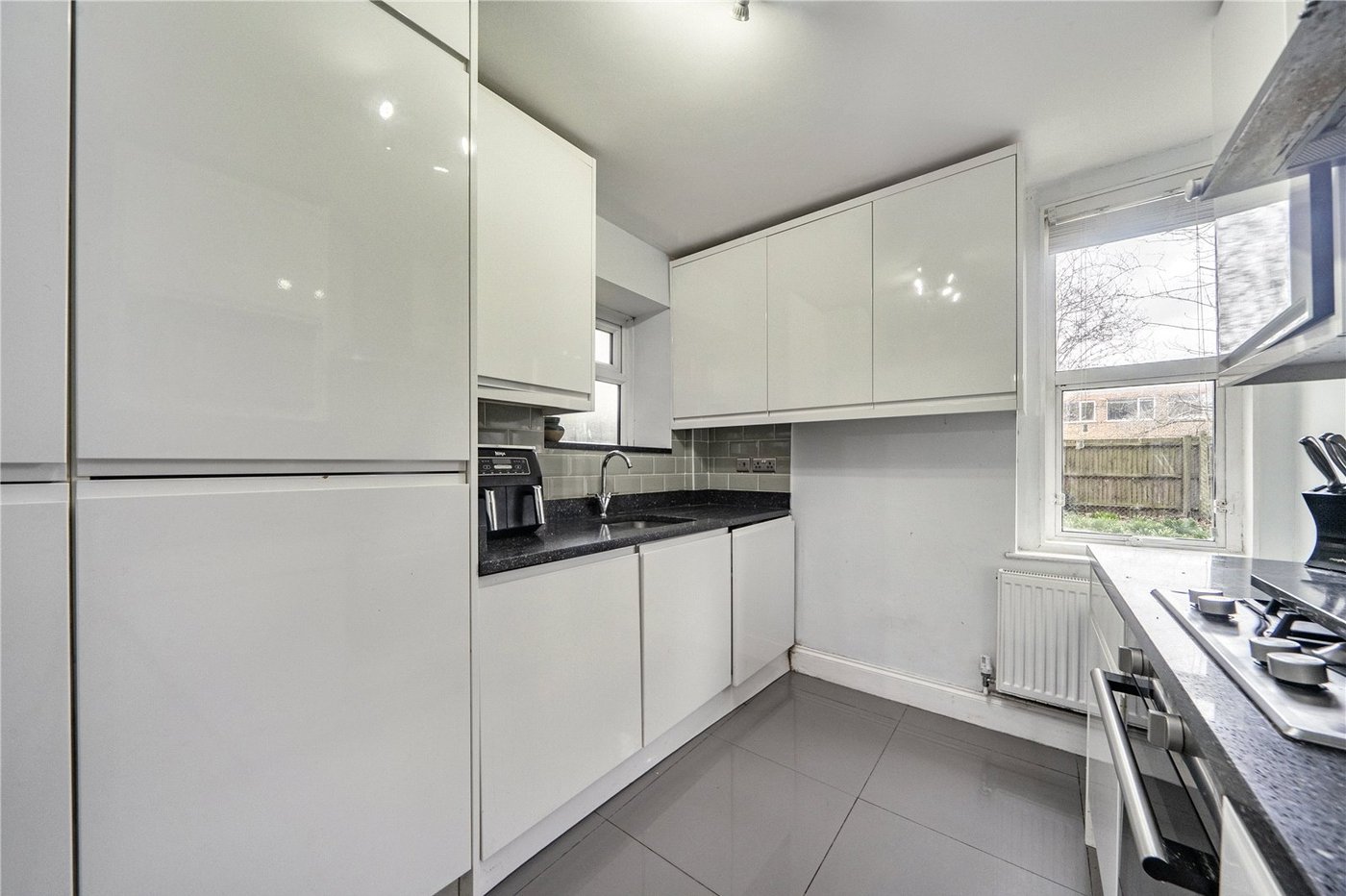 2 bedroom property for sale in Oakfield Road | Robinson Jackson
