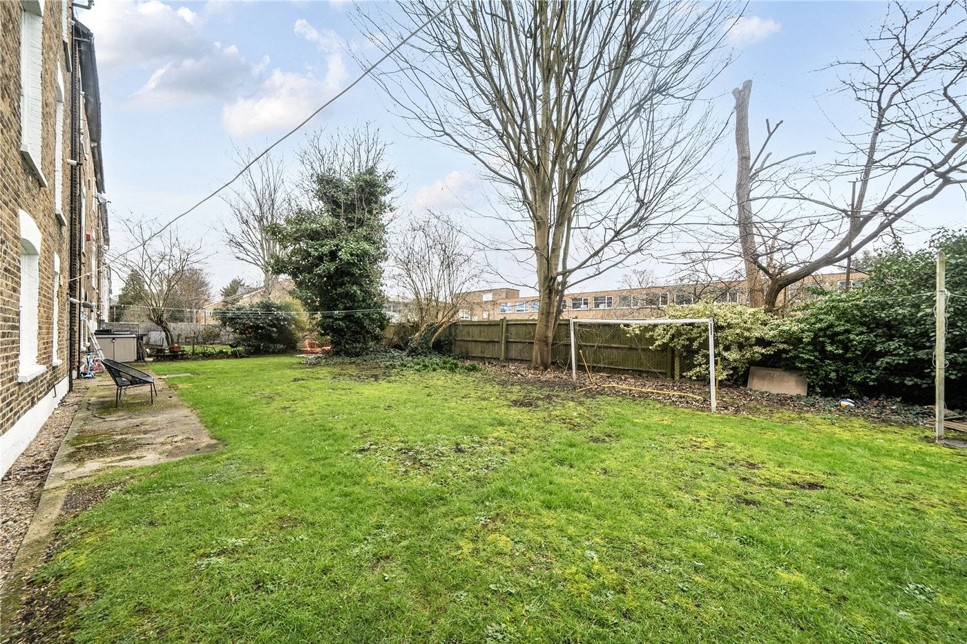 2 bedroom property for sale in Oakfield Road | Robinson Jackson