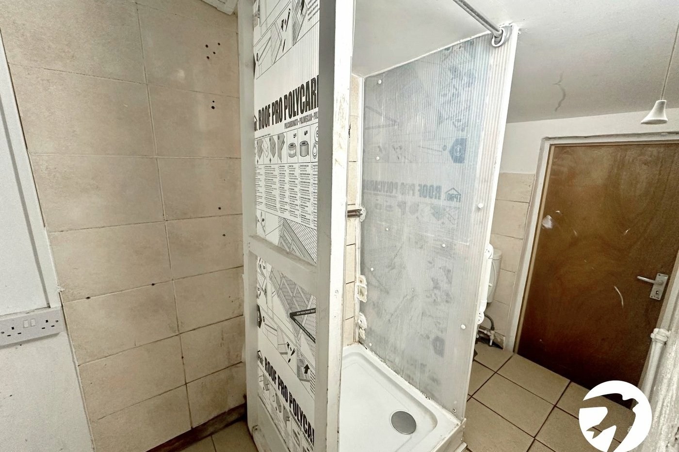 3 bedroom house for sale in London | Robinson Jackson