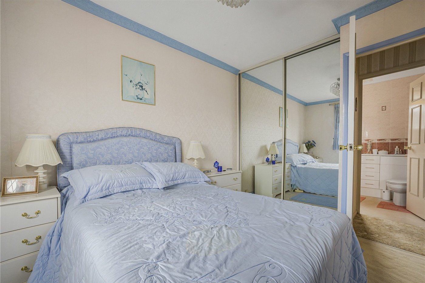 2 bedroom house for sale in Northfleet | Robinson Michael & Jackson