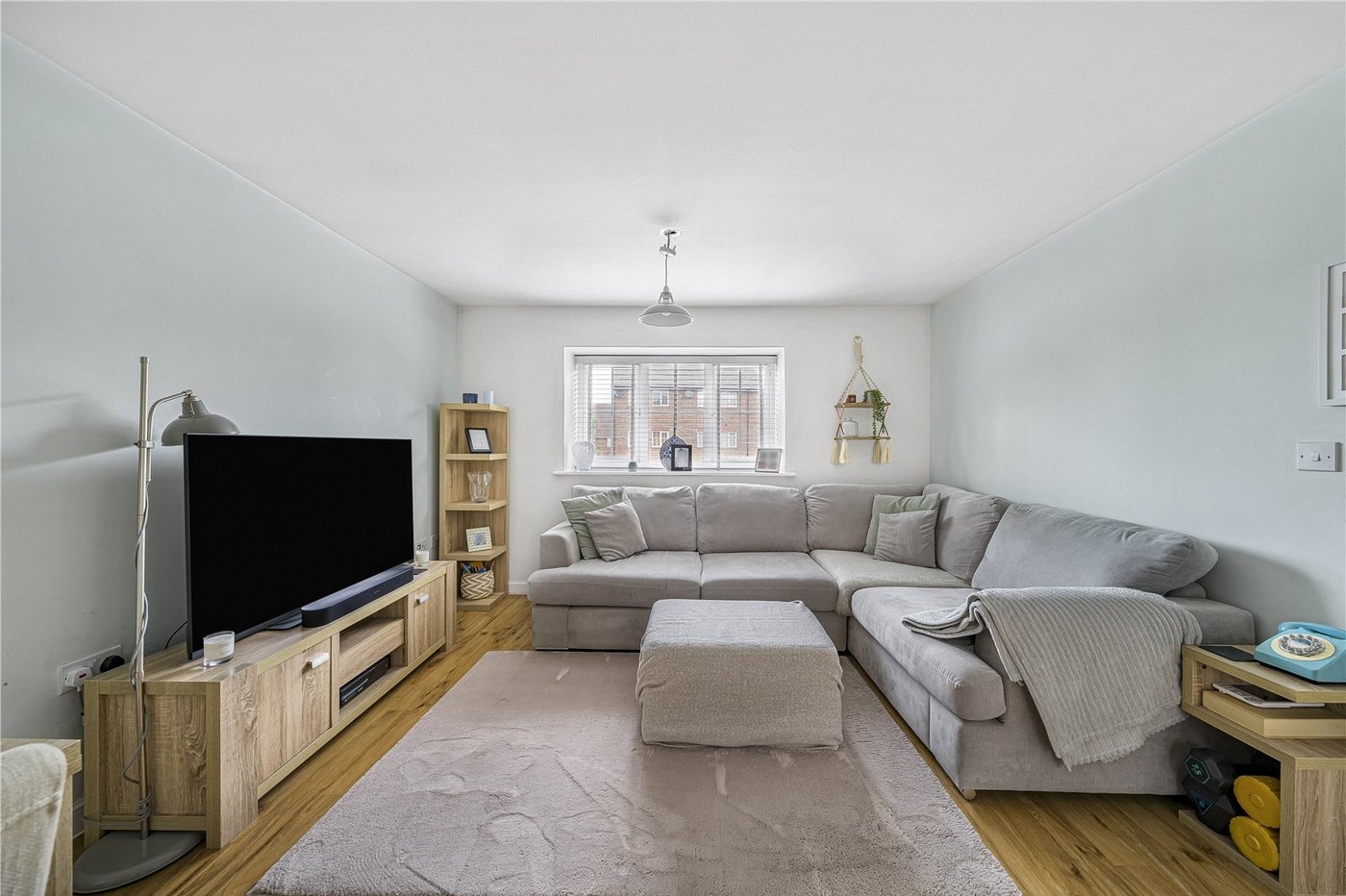 2 bedroom property for sale in Dartford | Robinson Jackson