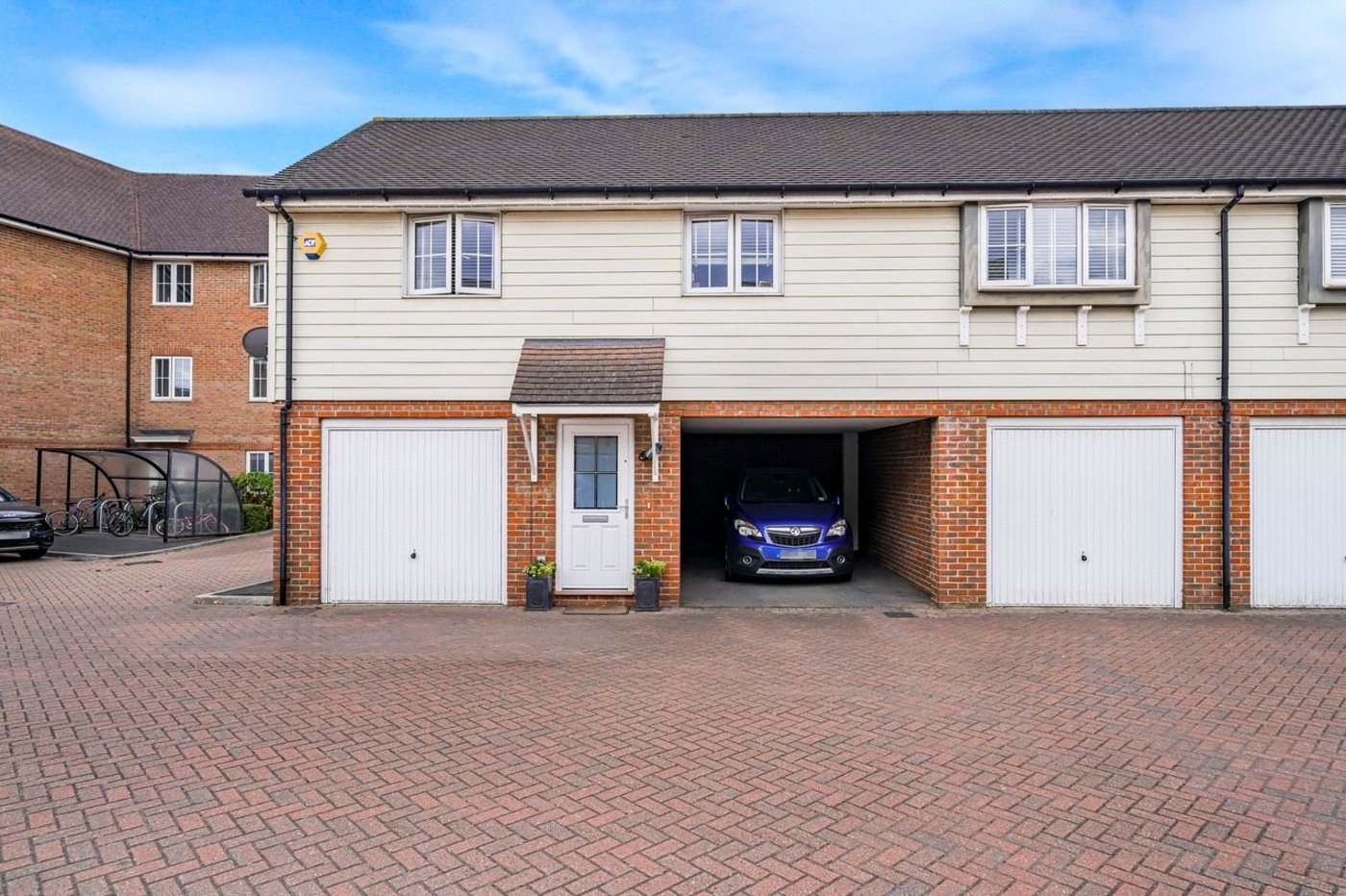 2 bedroom property for sale in Dartford | Robinson Jackson