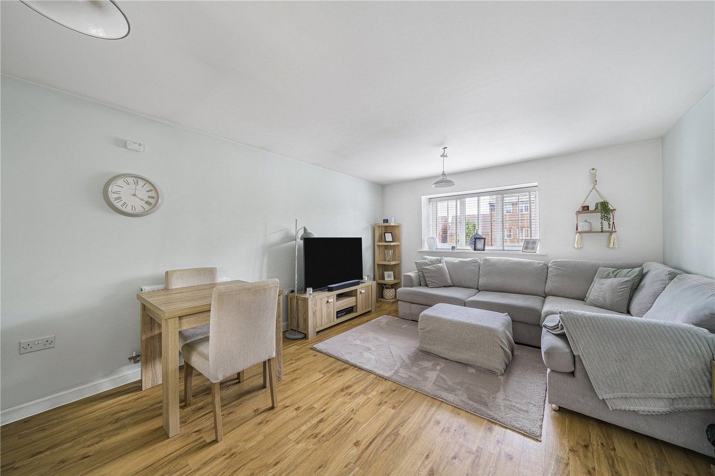 2 bedroom property for sale in Dartford | Robinson Jackson