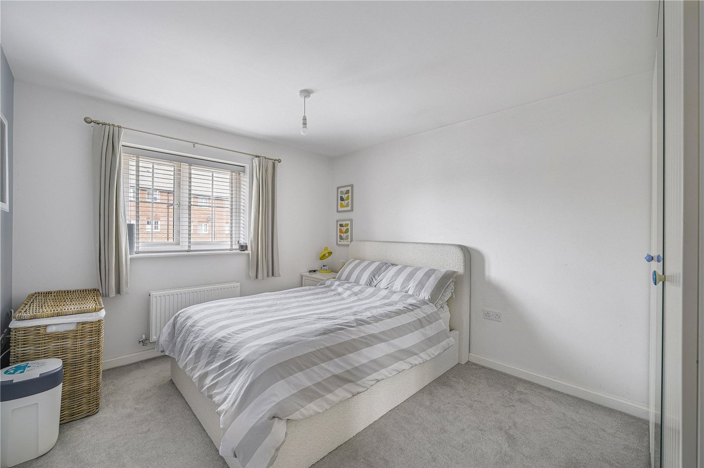 2 bedroom property for sale in Dartford | Robinson Jackson