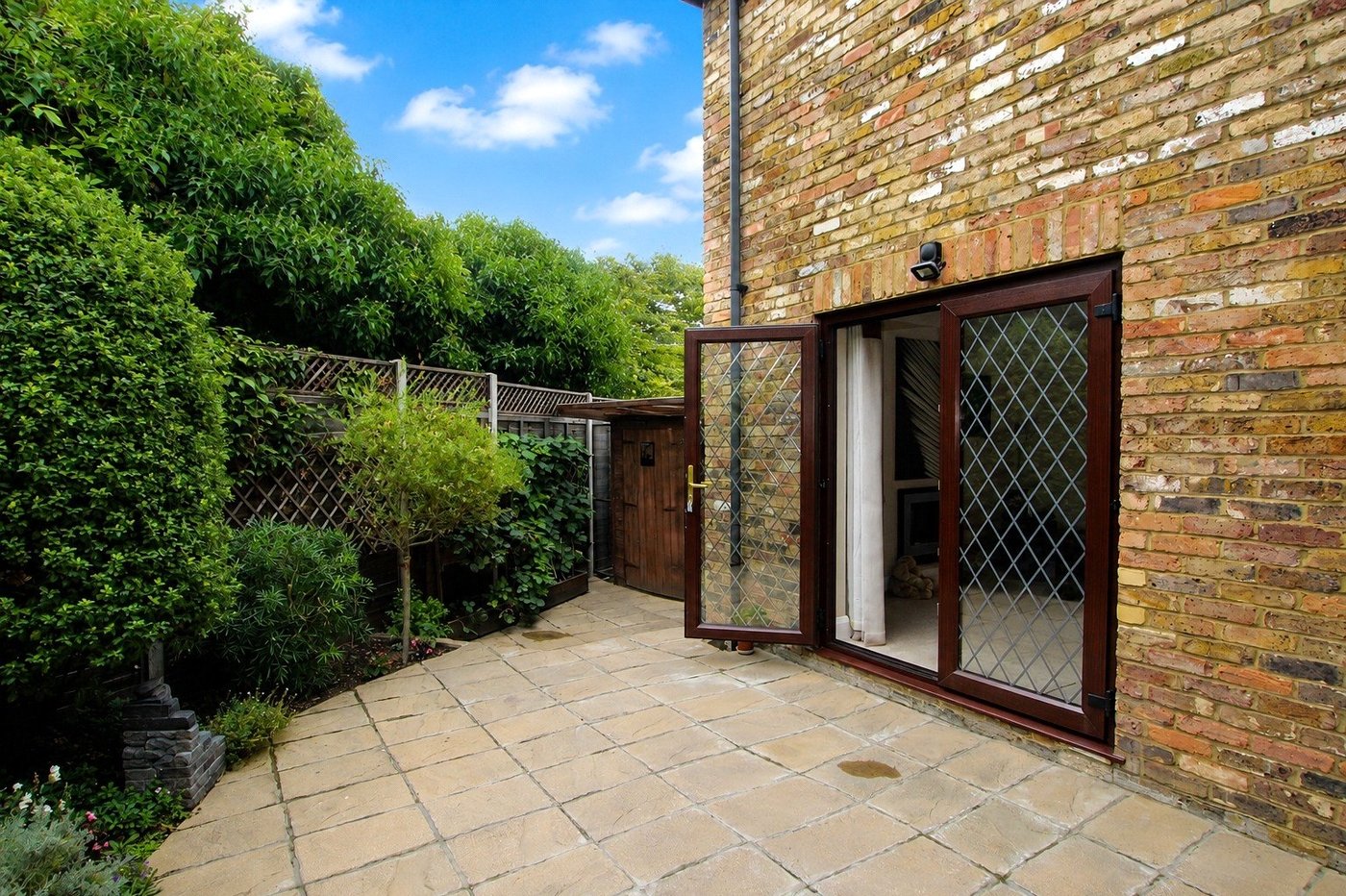 2 bedroom house for sale in Plumstead | Robinson Jackson
