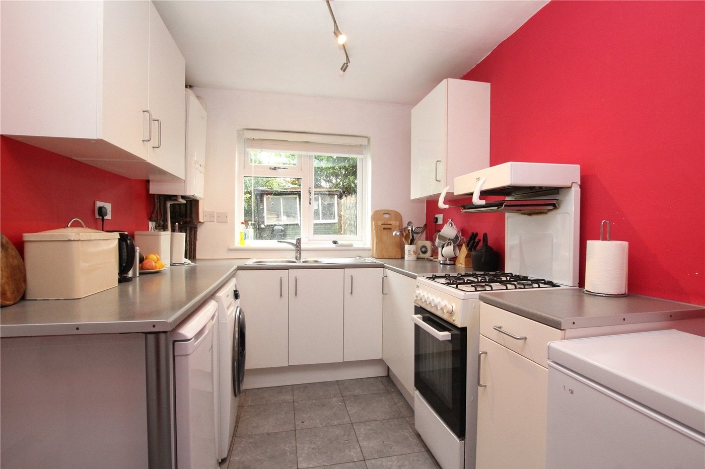2 bedroom house for sale in Plumstead Common | Robinson Jackson