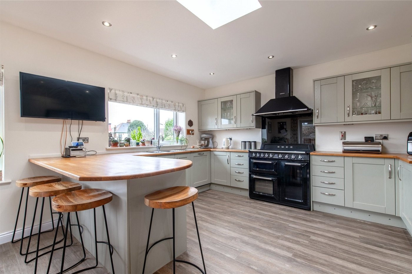 4 bedroom property for sale in Gravesend | Robinson Michael & Jackson