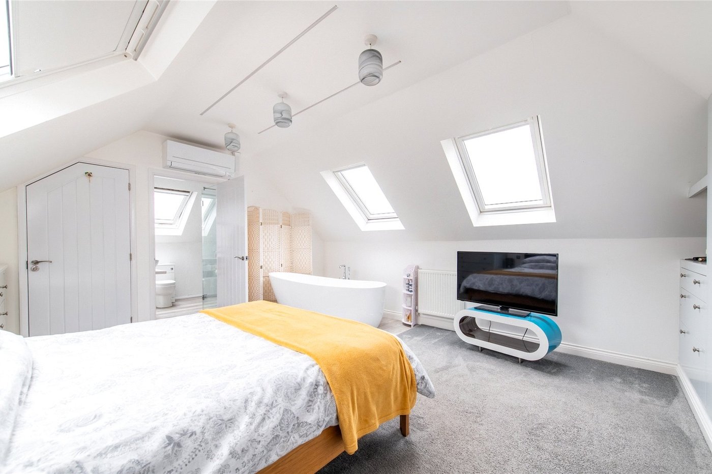 4 bedroom property for sale in Gravesend | Robinson Michael & Jackson