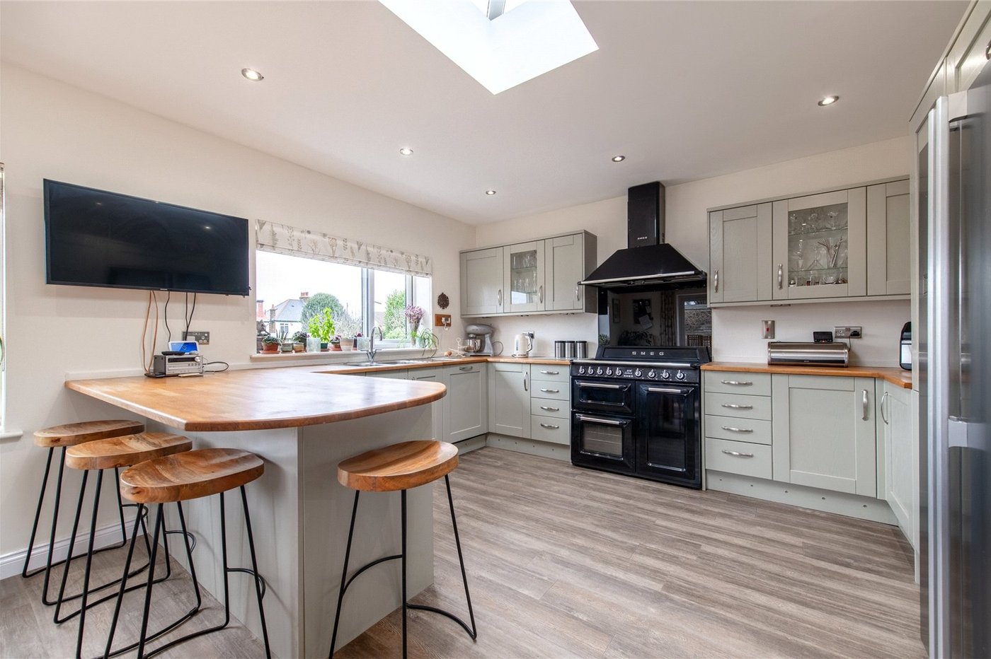 4 bedroom property for sale in Gravesend | Robinson Michael & Jackson