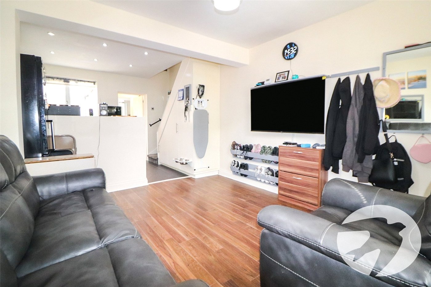 2 bedroom house for sale in Erith | Robinson Jackson