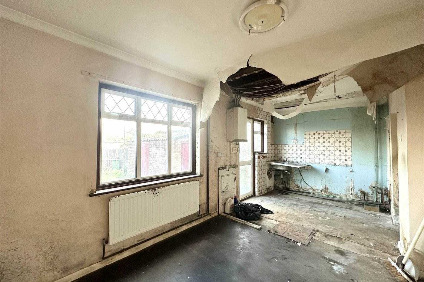 3 bedroom house for sale in Swanscombe | Robinson Jackson