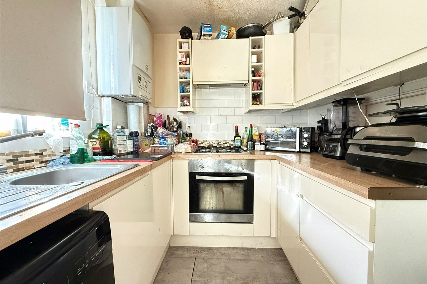 2 bedroom house for sale in Thamesmead | Robinson Jackson