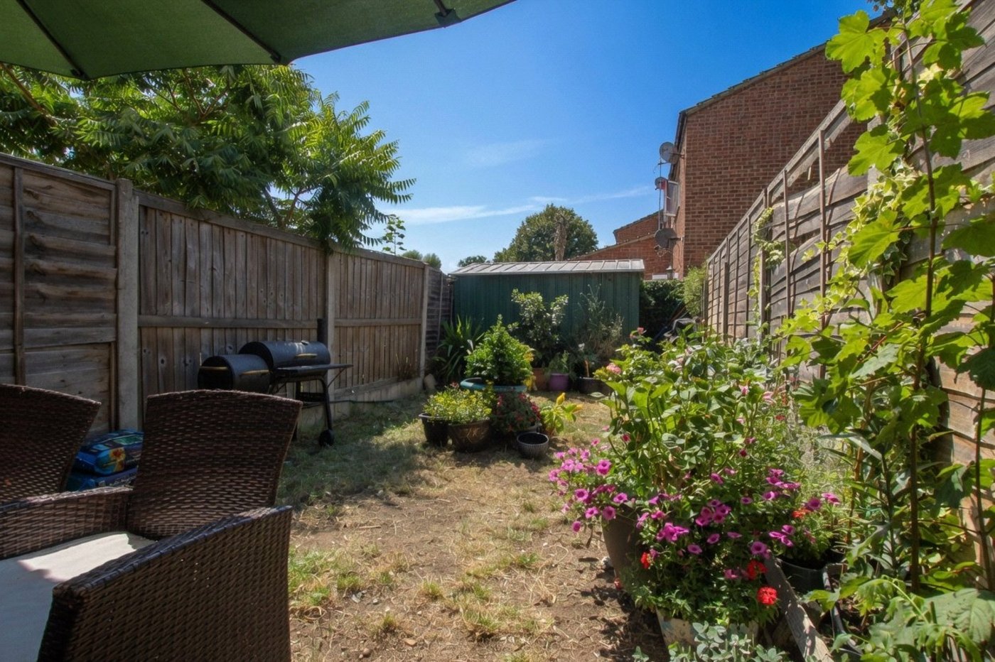 2 bedroom house for sale in Thamesmead | Robinson Jackson