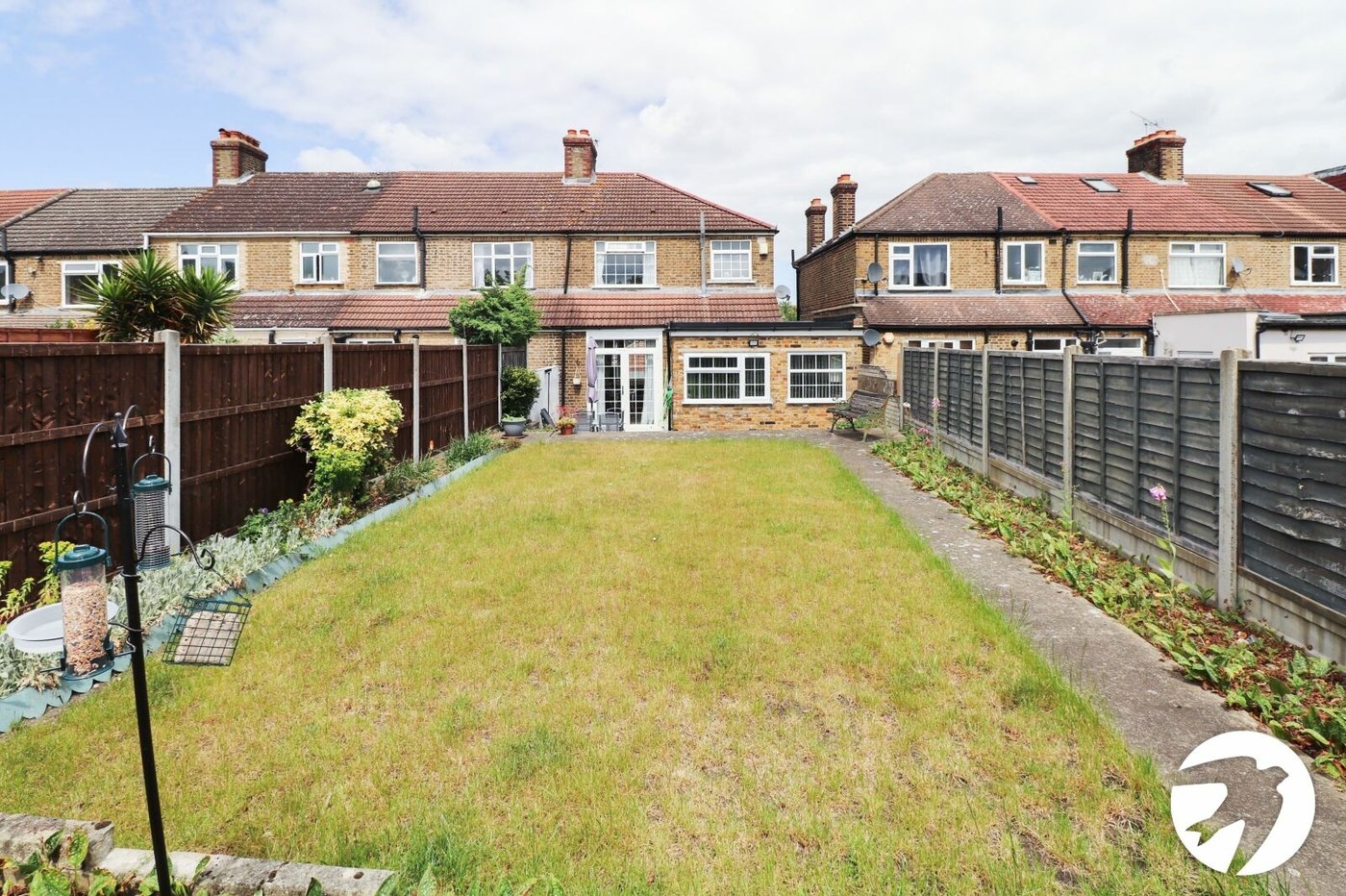3 bedroom house for sale in London | Robinson Jackson