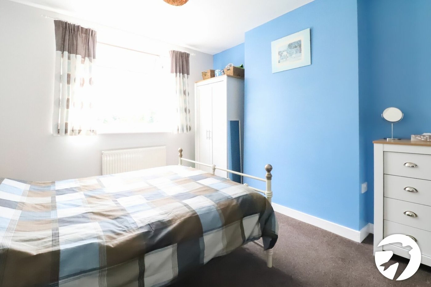 3 bedroom house for sale in London | Robinson Jackson