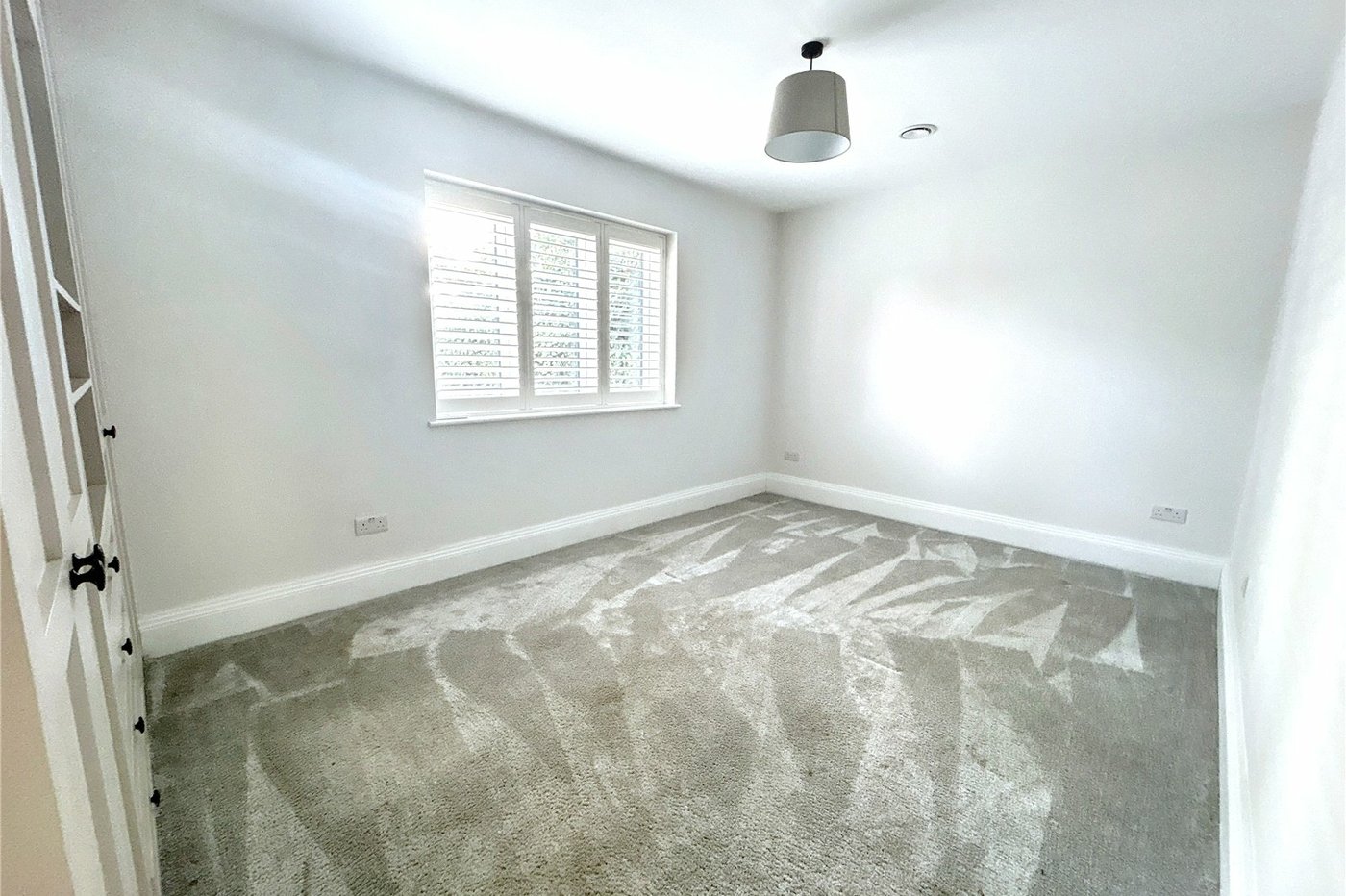 4 bedroom bungalow for sale in Sidcup | Robinson Jackson