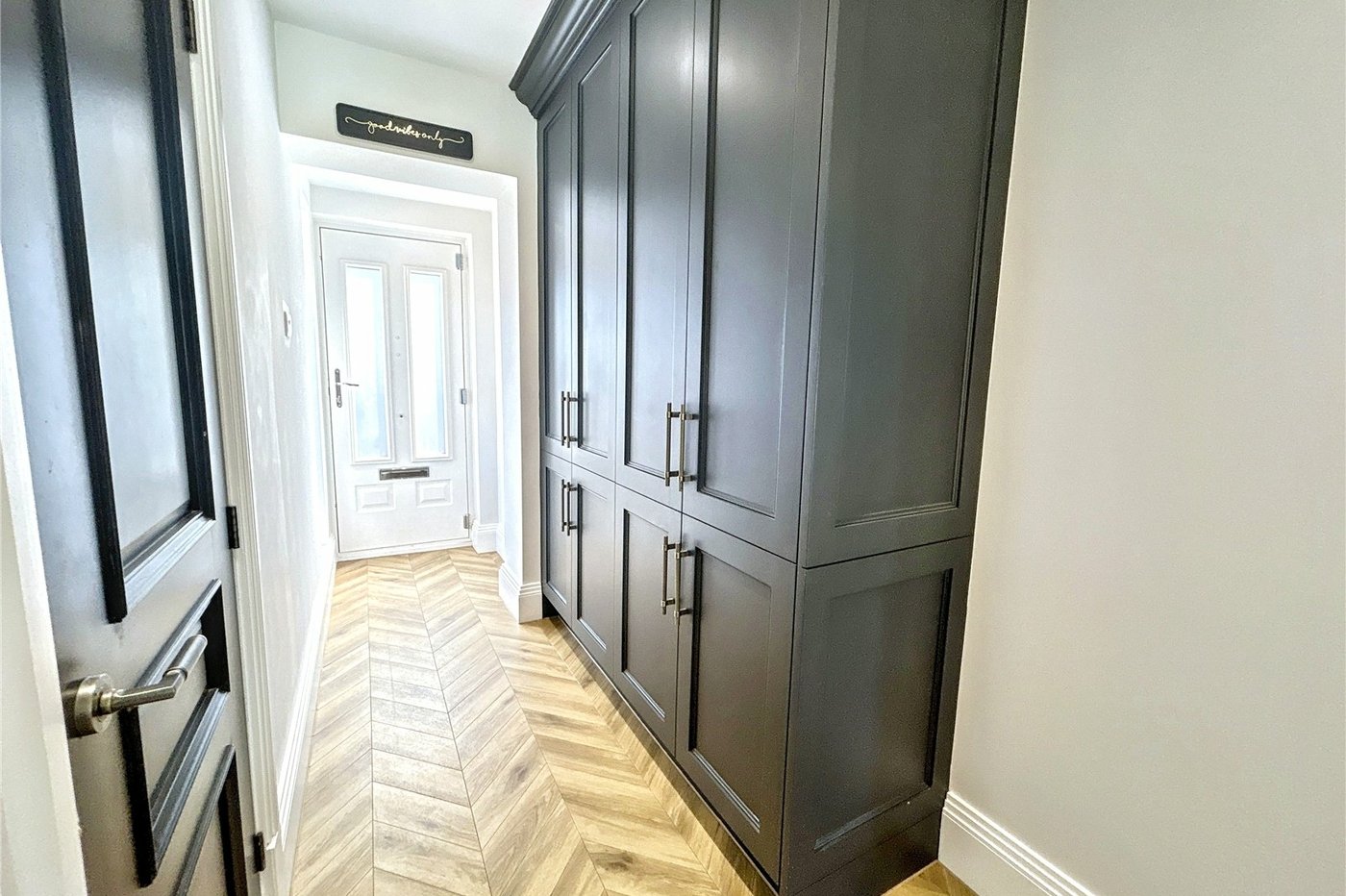 4 bedroom bungalow for sale in Sidcup | Robinson Jackson