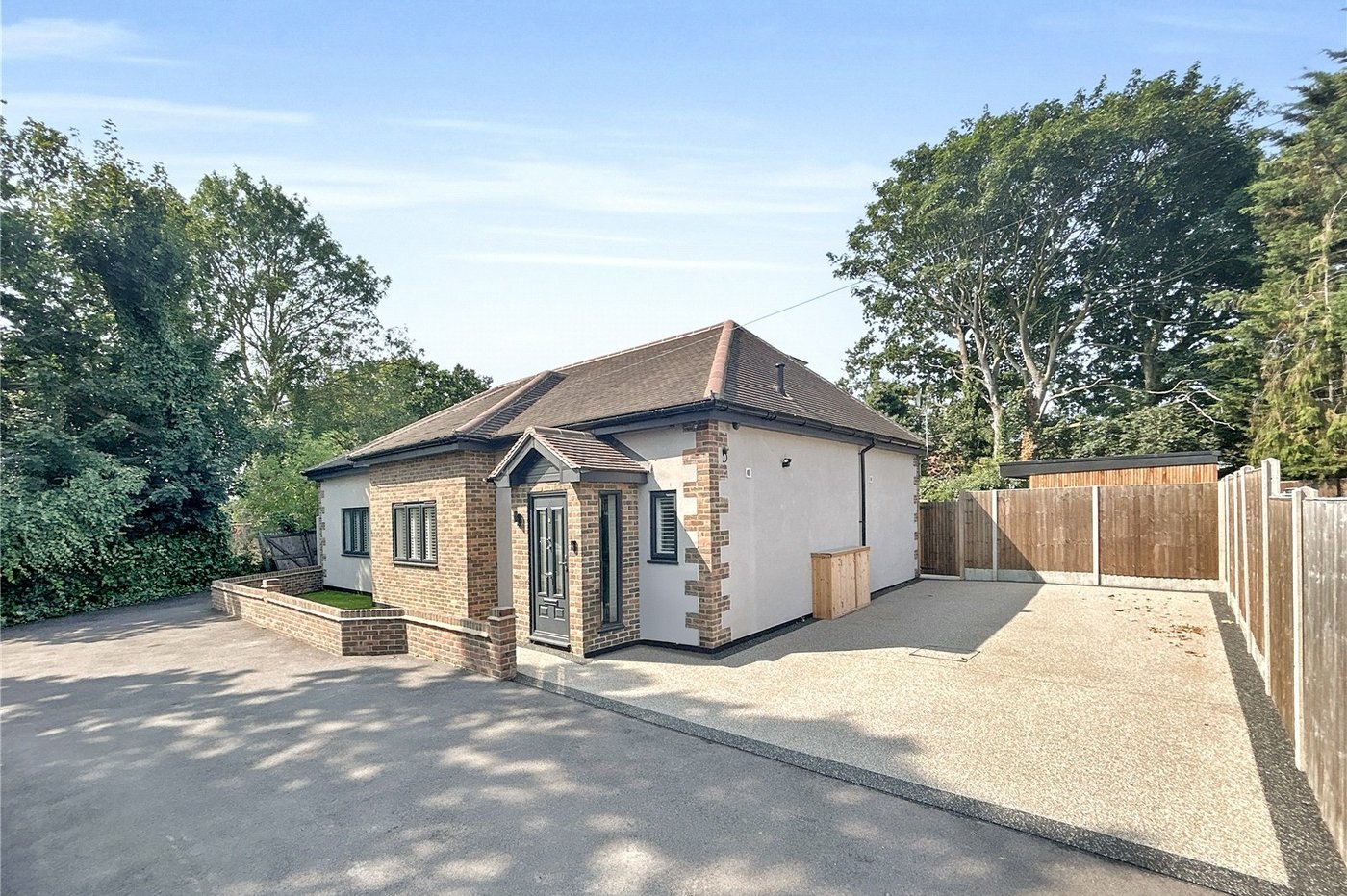 4 bedroom bungalow for sale in Sidcup | Robinson Jackson