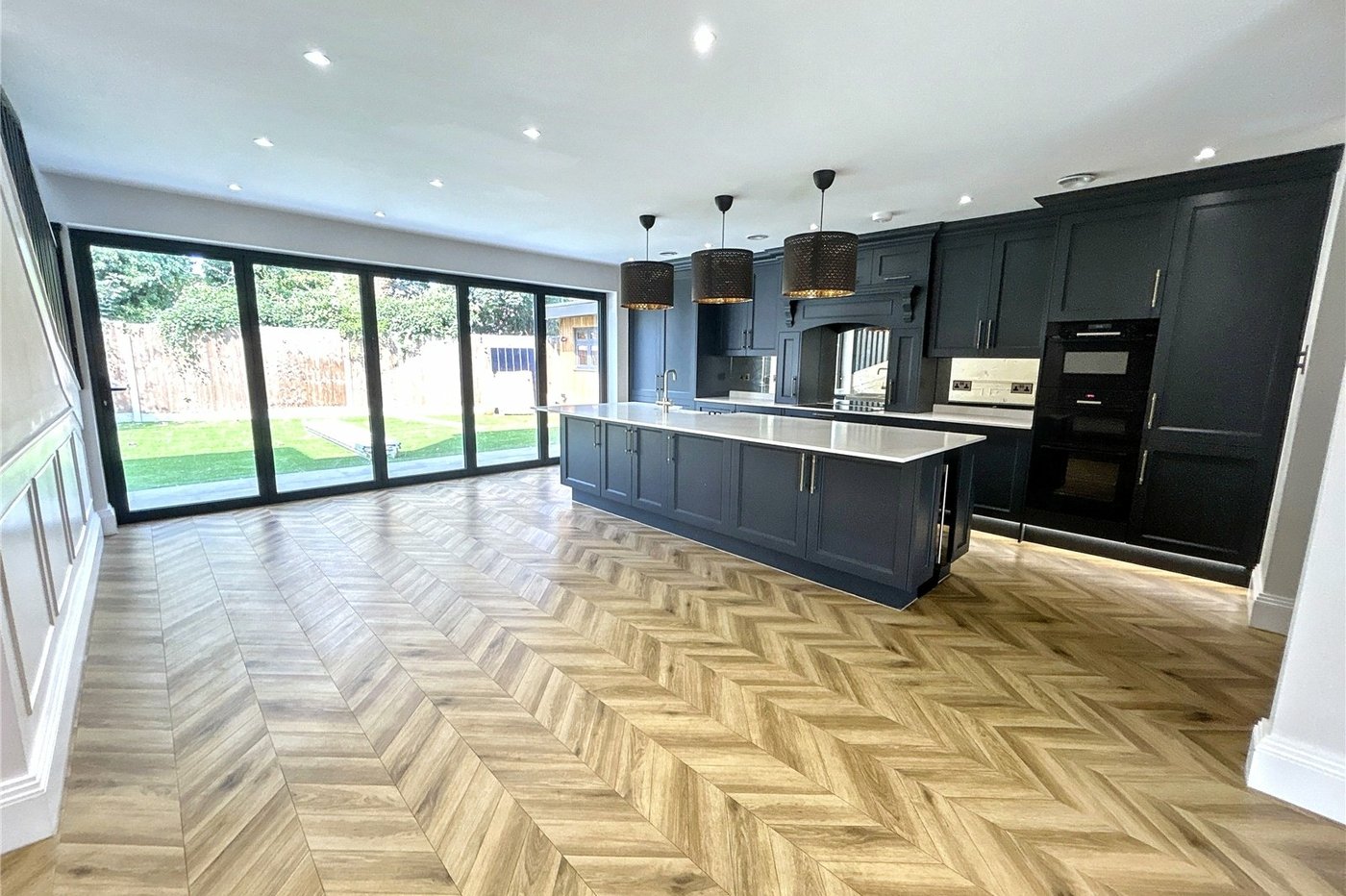 4 bedroom bungalow for sale in Sidcup | Robinson Jackson