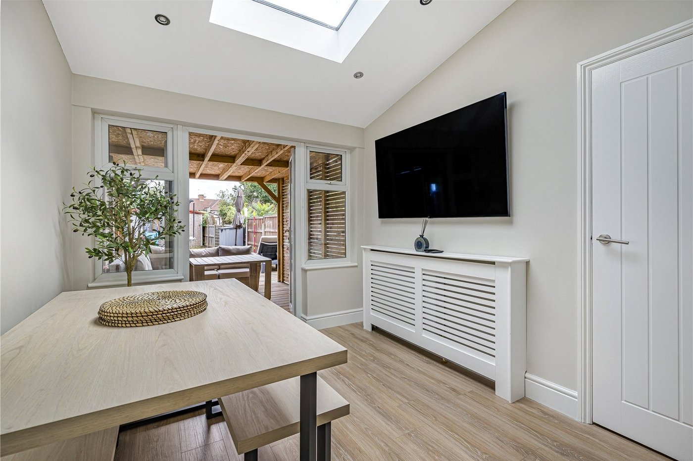 2 bedroom house for sale in Sidcup | Robinson Jackson