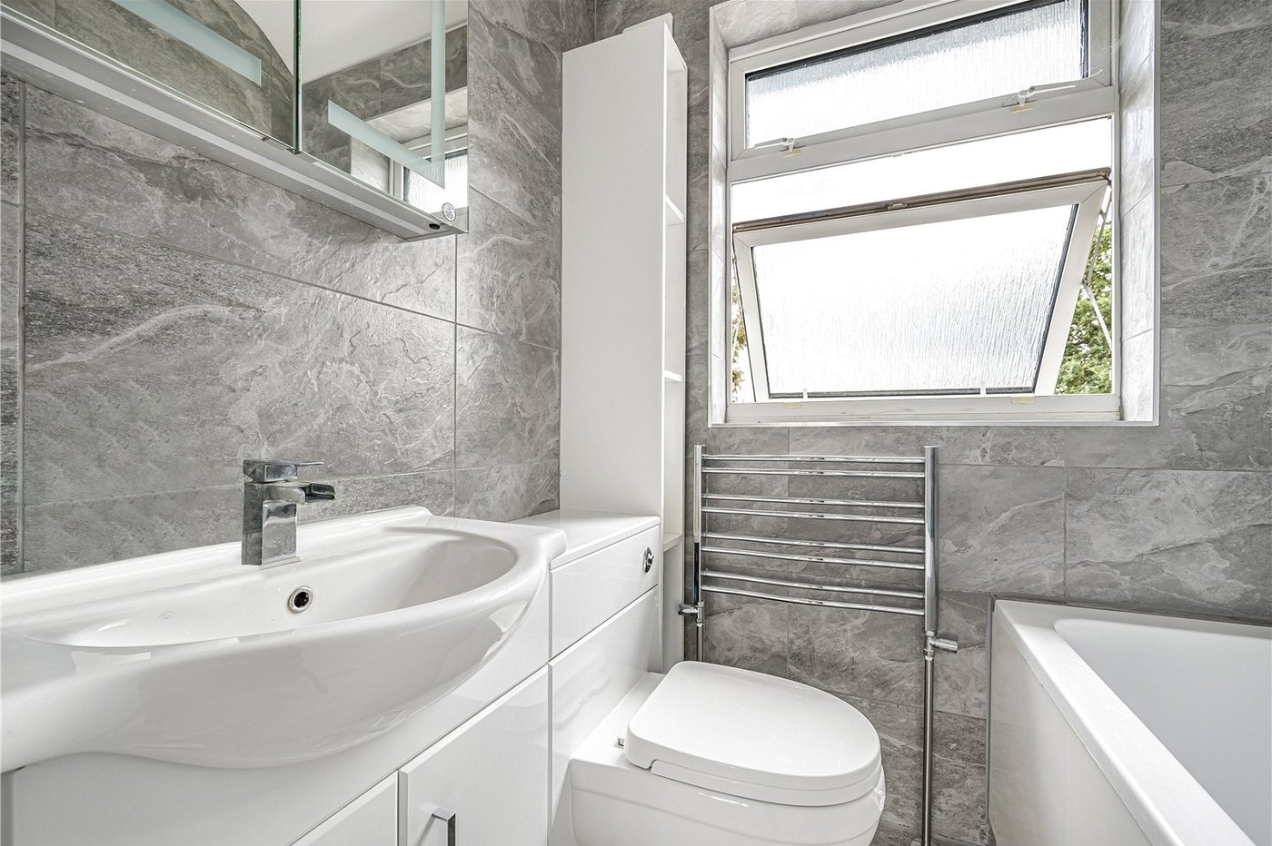 2 bedroom house for sale in Sidcup | Robinson Jackson