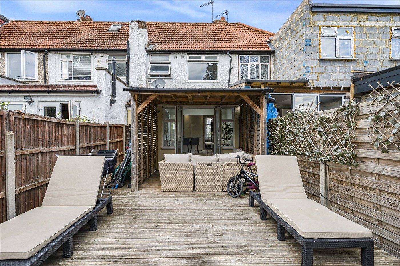 2 bedroom house for sale in Sidcup | Robinson Jackson