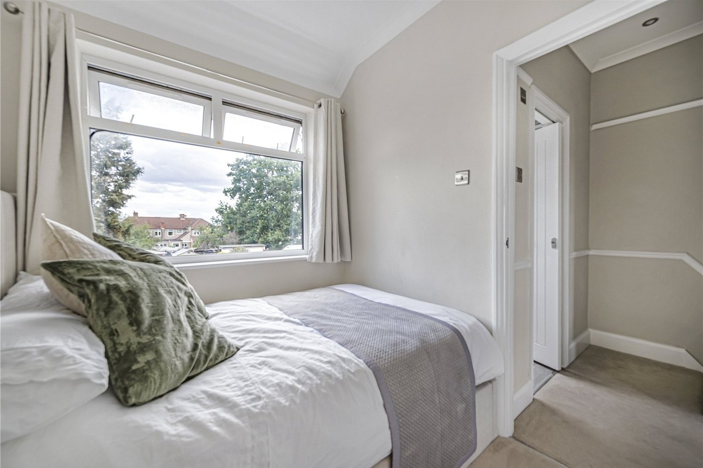 2 bedroom house for sale in Sidcup | Robinson Jackson