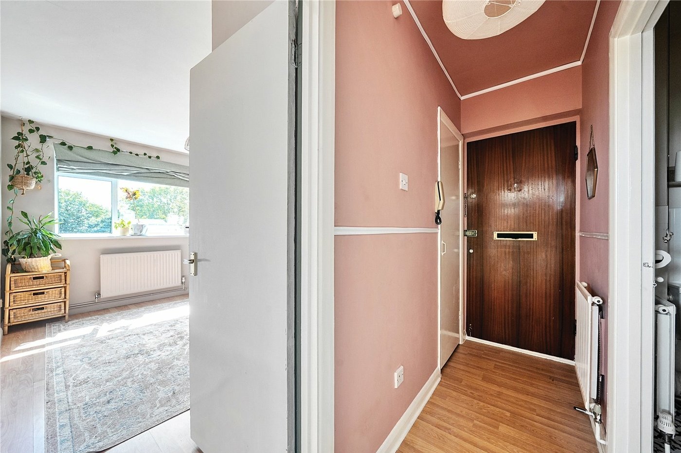 1 bedroom property for sale in London | Robinson Jackson