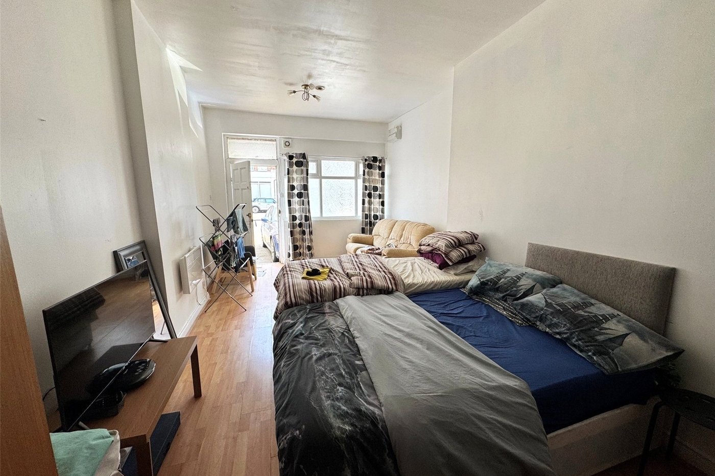 4 bedroom property for sale in Penge | Robinson Jackson