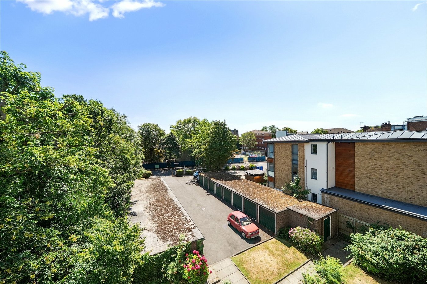 1 bedroom property for sale in  | Robinson Jackson