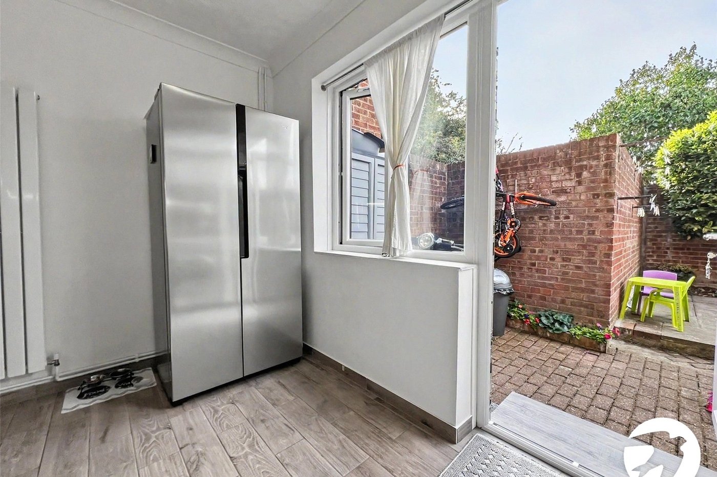 2 bedroom house for sale in White Road | Robinson Michael & Jackson