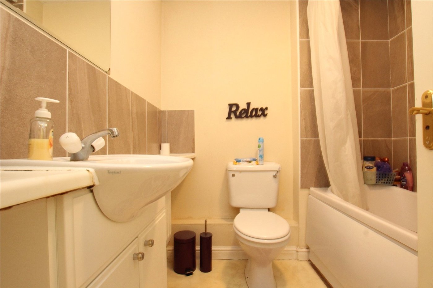 3 bedroom house for sale in Thamesmead | Robinson Jackson