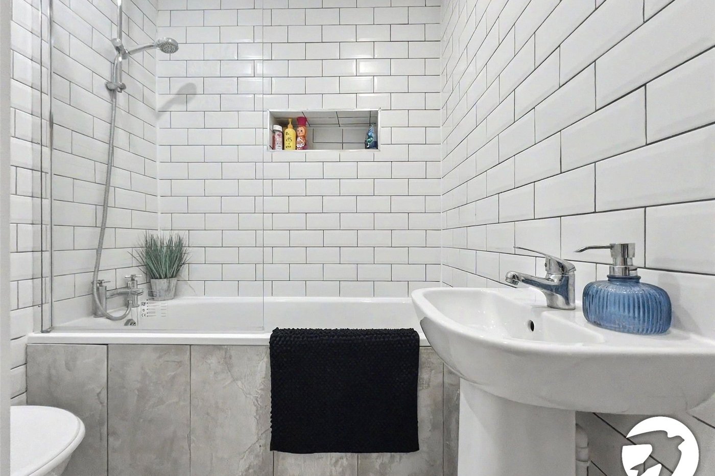 4 bedroom property for sale in Chatham | Robinson Michael & Jackson