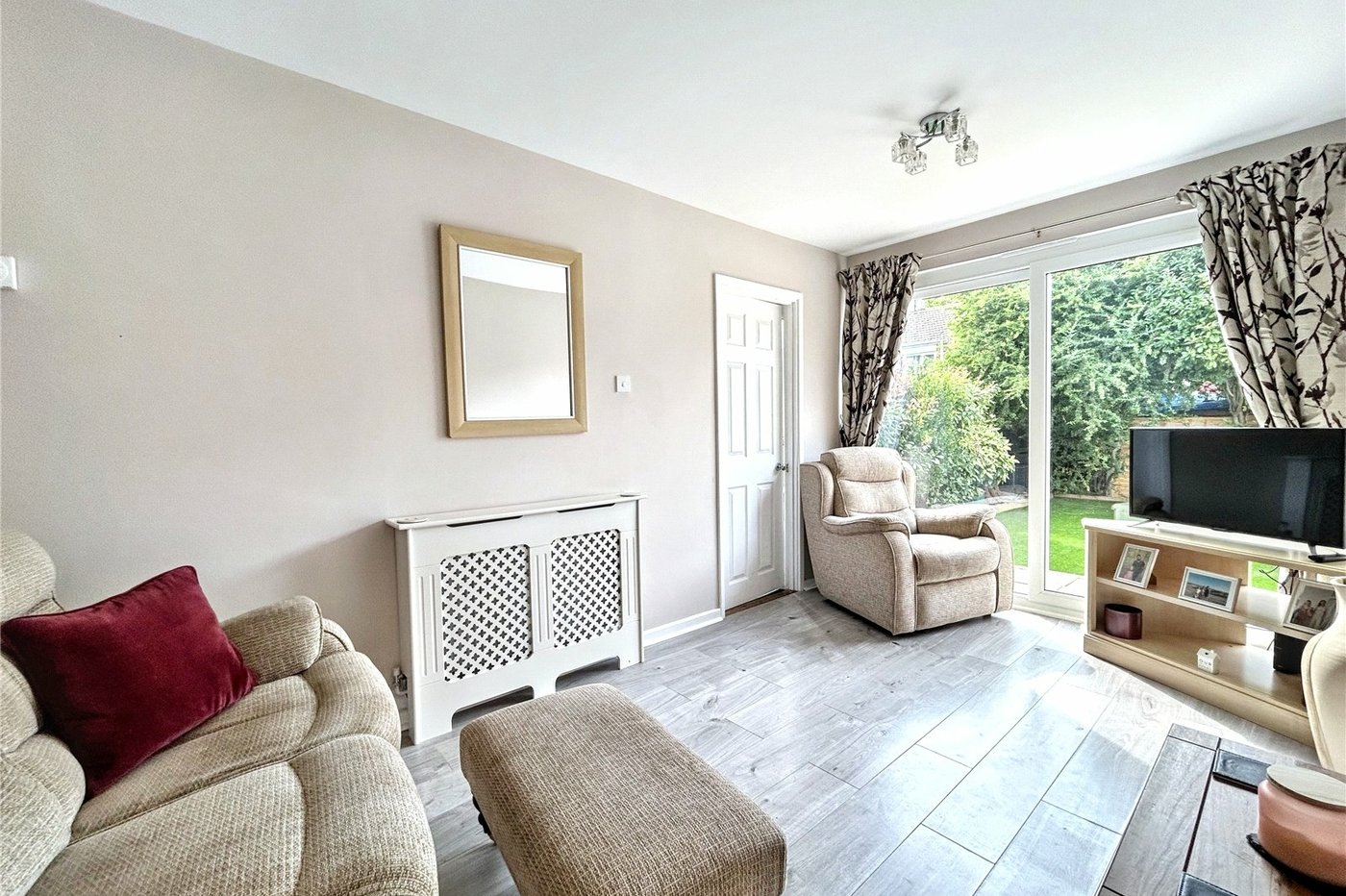 3 bedroom house for sale in Rainham | Robinson Michael & Jackson