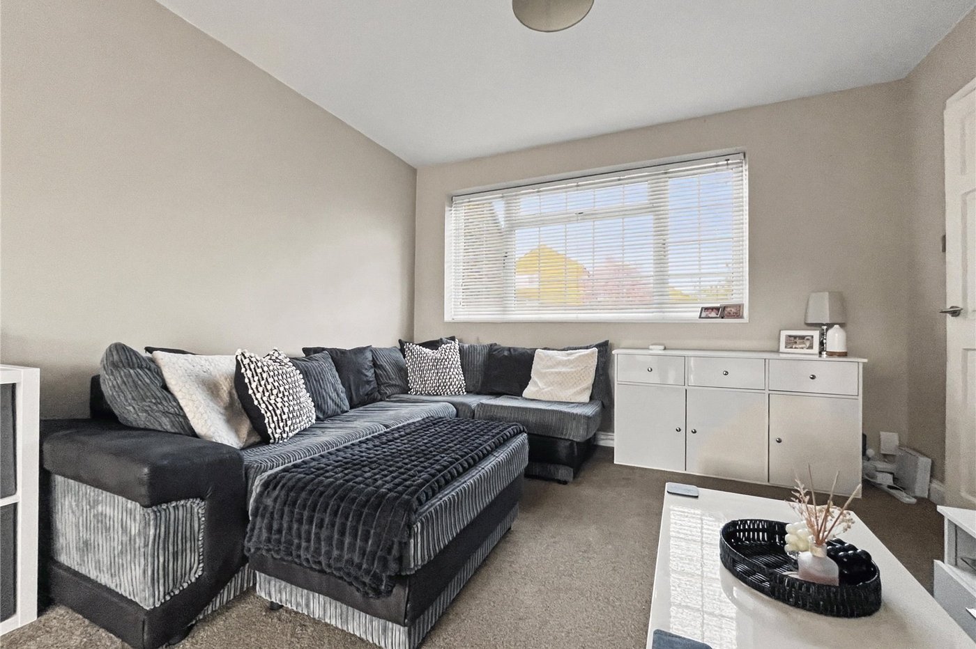 3 bedroom house for sale in Rainham | Robinson Michael & Jackson