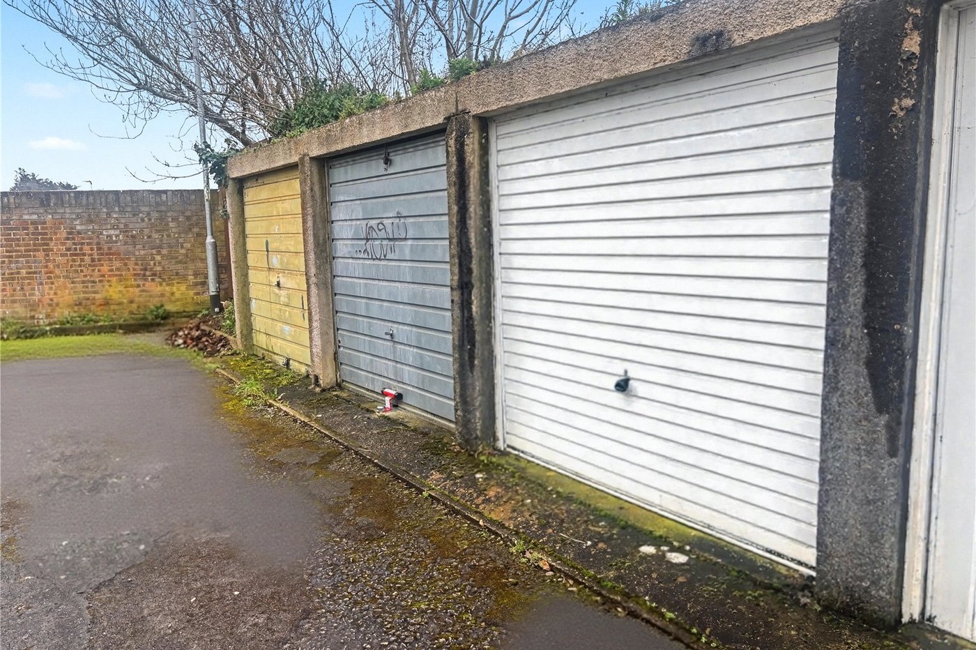 3 bedroom house for sale in Rainham | Robinson Michael & Jackson