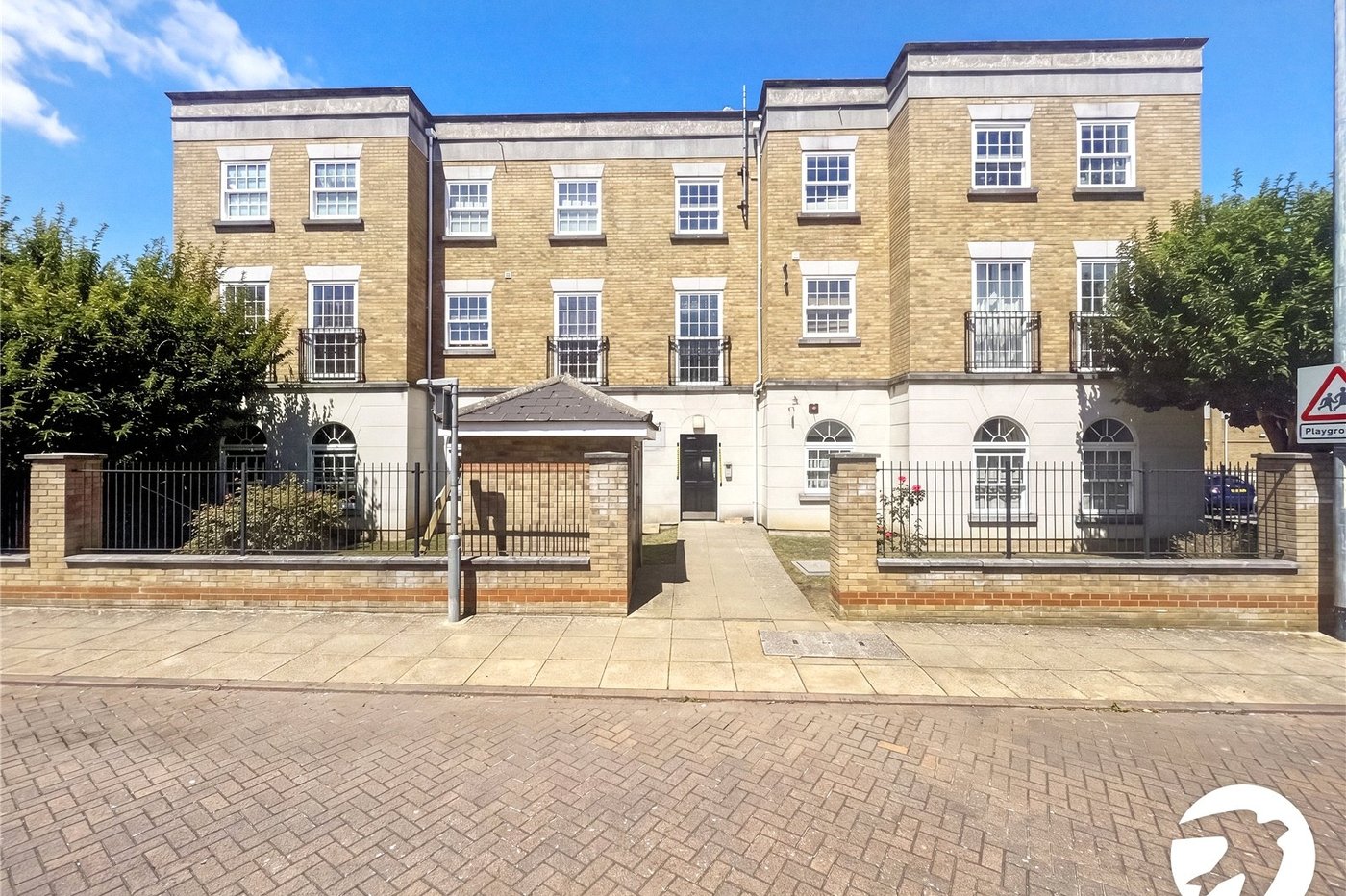 2 bedroom property for sale in Maidstone | Robinson Michael & Jackson