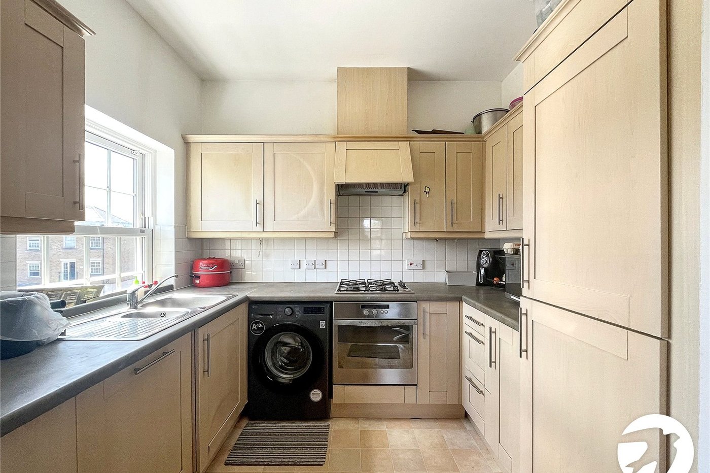2 bedroom property for sale in Maidstone | Robinson Michael & Jackson