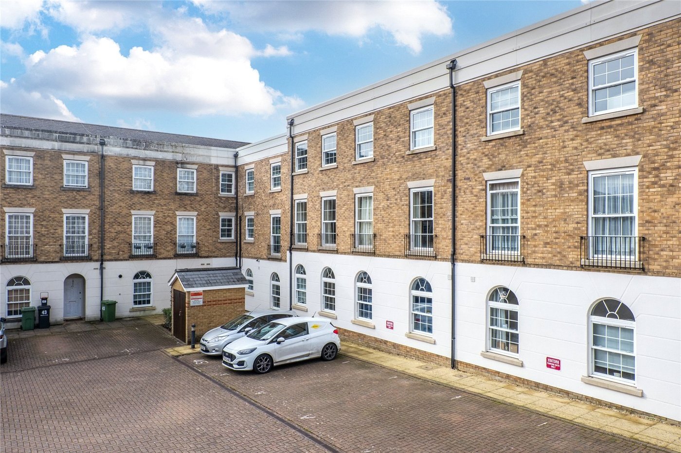 2 bedroom property for sale in Maidstone | Robinson Michael & Jackson