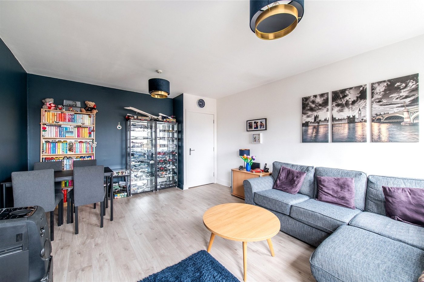 2 bedroom property for sale in Maidstone | Robinson Michael & Jackson