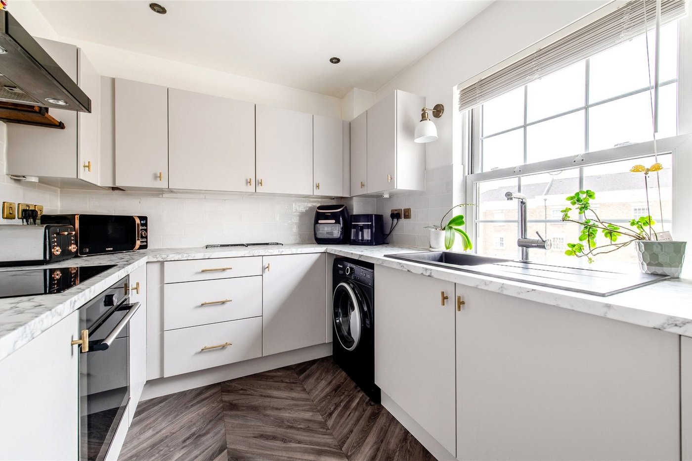 2 bedroom property for sale in Maidstone | Robinson Michael & Jackson